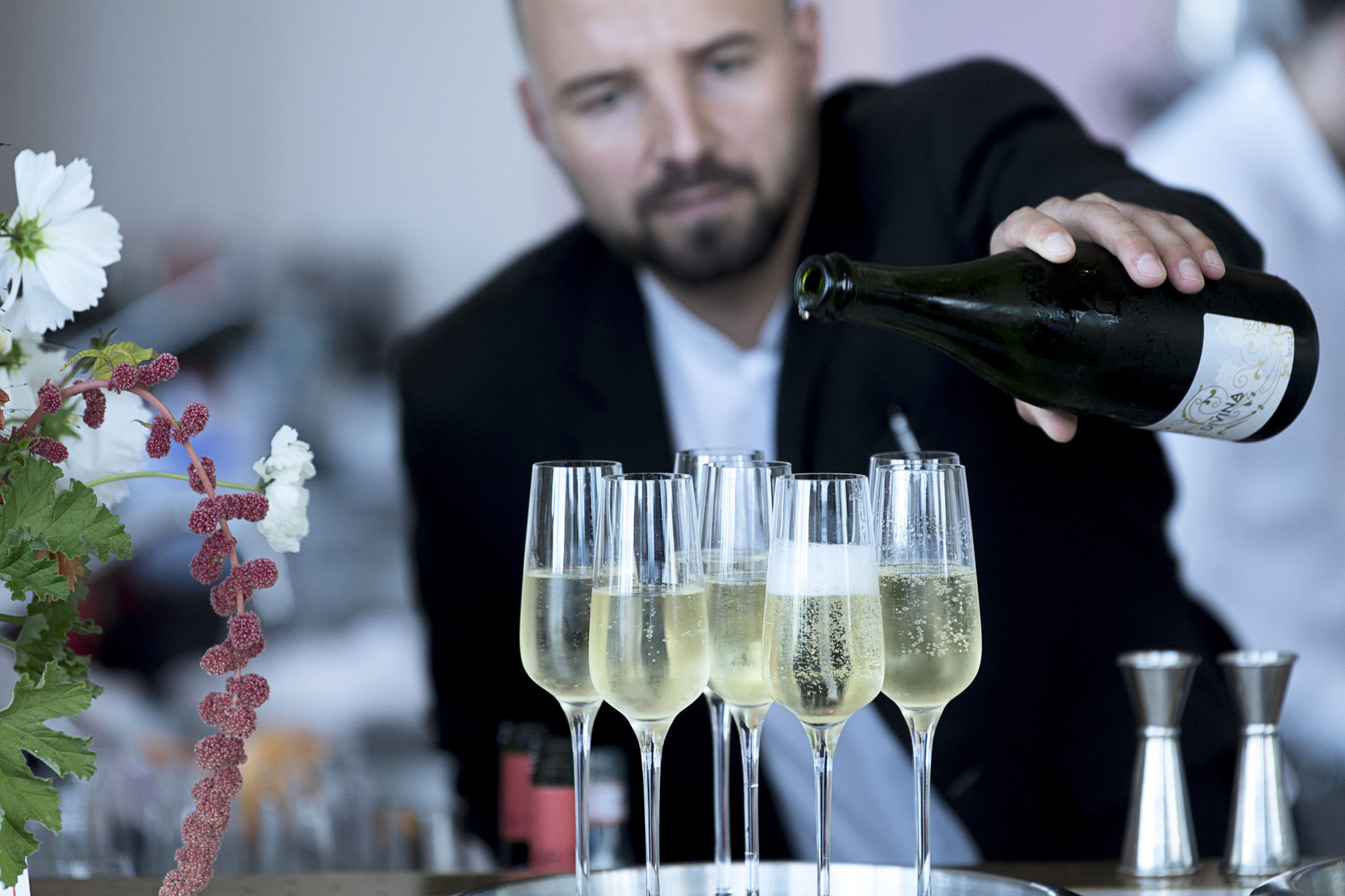 Champagne reception poured for arriving guests