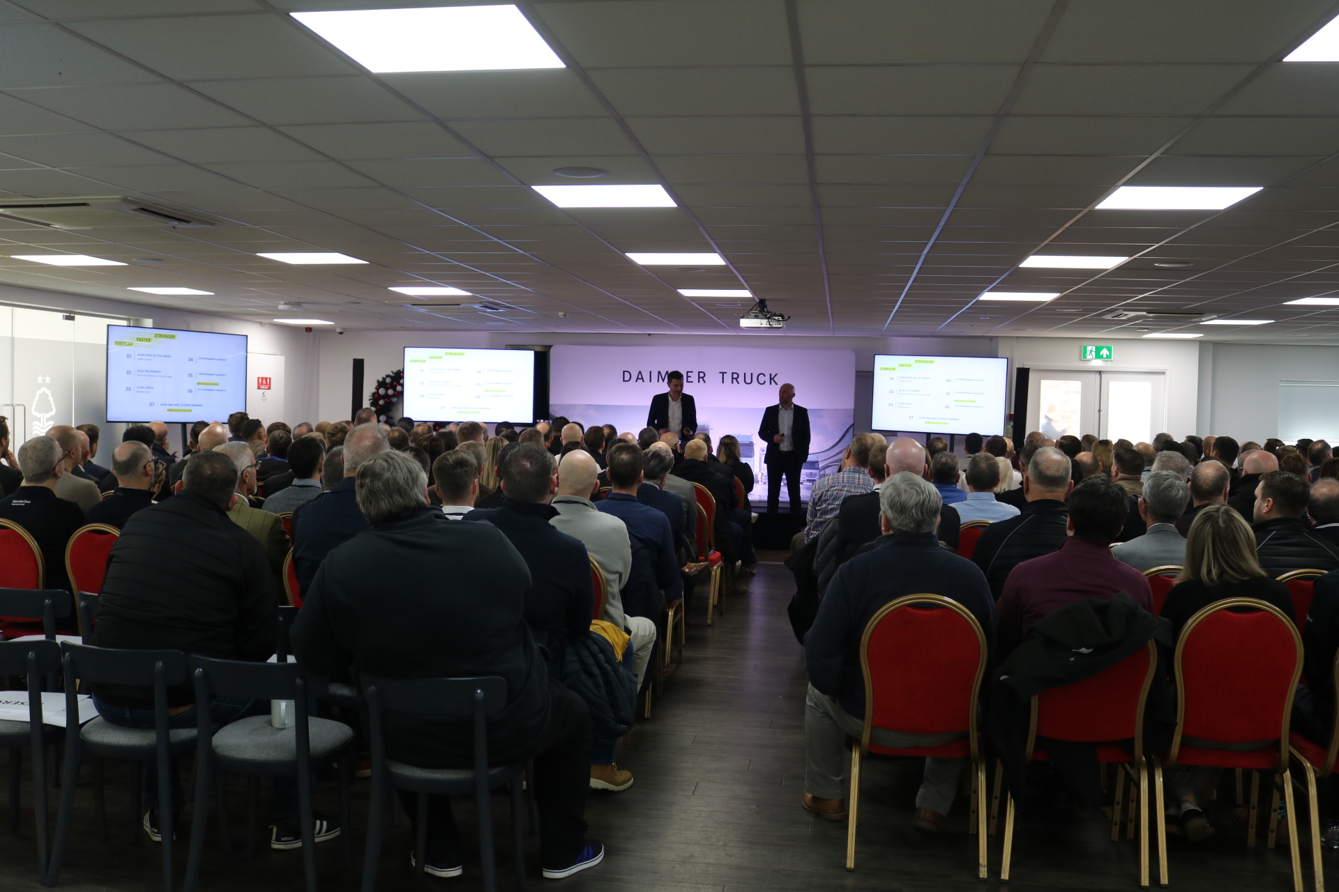 Full-house audience of dealer and CSP leaders